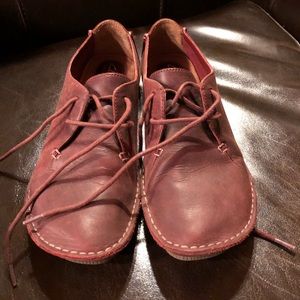 Clark’s Janey Mae Maroon Shoes